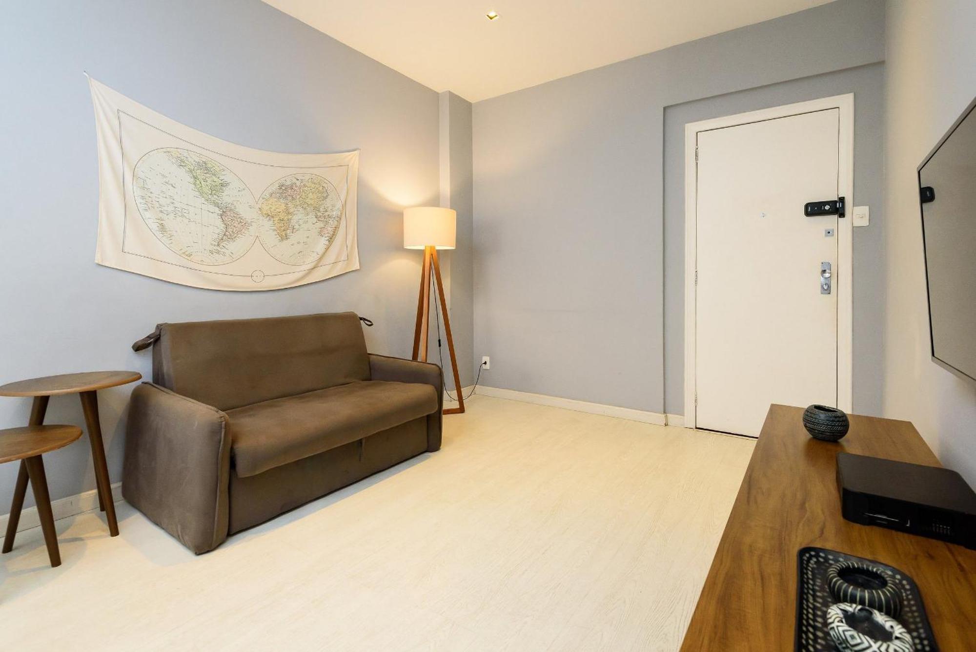 Apartamento Em Ipanema Com Garagem | Bt 82/208 Río de Janeiro